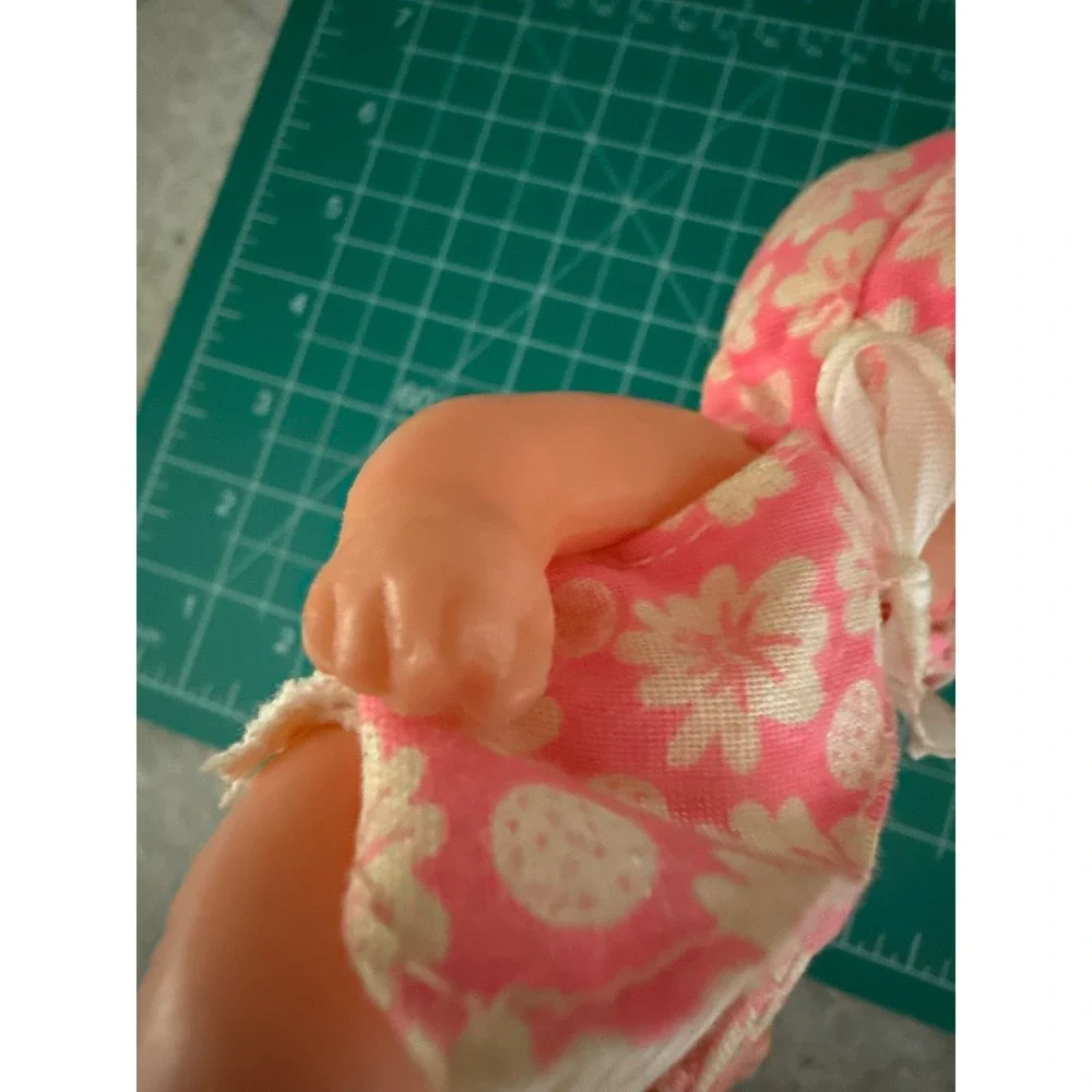 Miniature Baby Doll Plastic 1960s Pink Floral Sunbonnet White‎ Diaper 6